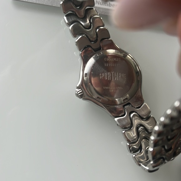 EUC Ebel stainless steel sports watch with quartz movement. - Picture 4 of 4